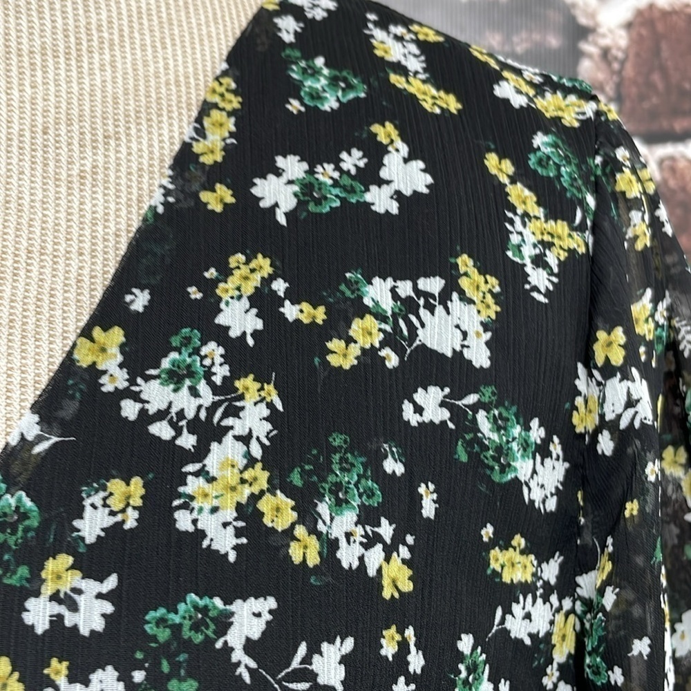 Vince Camuto Blouse Women's M Medium Black Floral Long Sleeve V-Neck Top Shirt - Picture 9 of 16